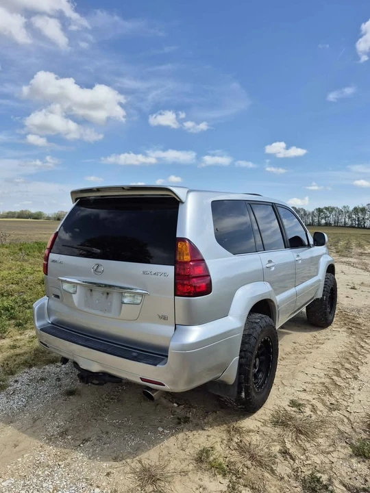 2006 Lexus GX 1st Gen - Image 5 of 18
