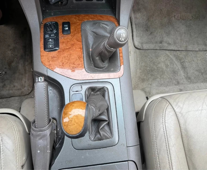 2006 Lexus GX 1st Gen - Image 6 of 11