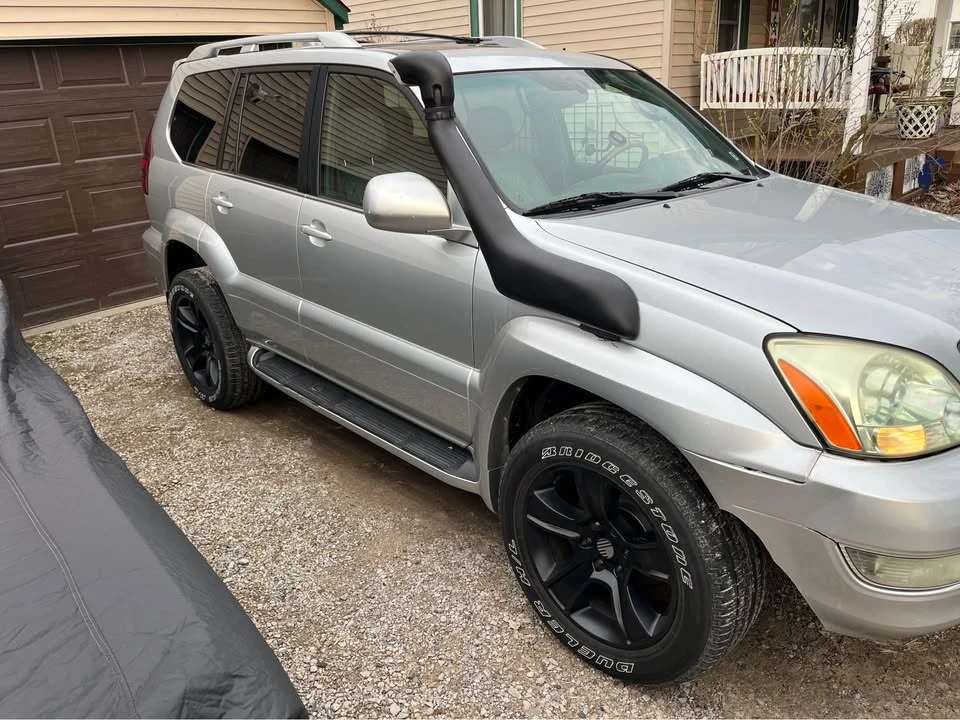 2006 Lexus GX 1st Gen - Image 2 of 6