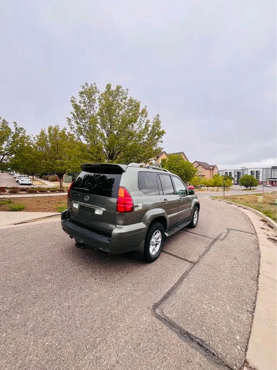 2006 Lexus GX 1st Gen - Image 6 of 10