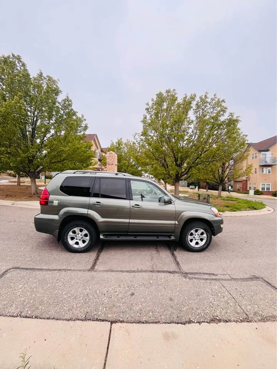 2006 Lexus GX 1st Gen - Image 7 of 10