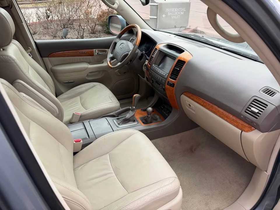 2006 Lexus GX 1st Gen - Image 16 of 19
