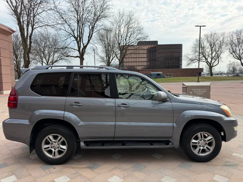 2006 Lexus GX 1st Gen - Image 7 of 19