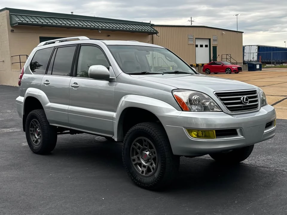 2006 Lexus GX 1st Gen - Image 3 of 19