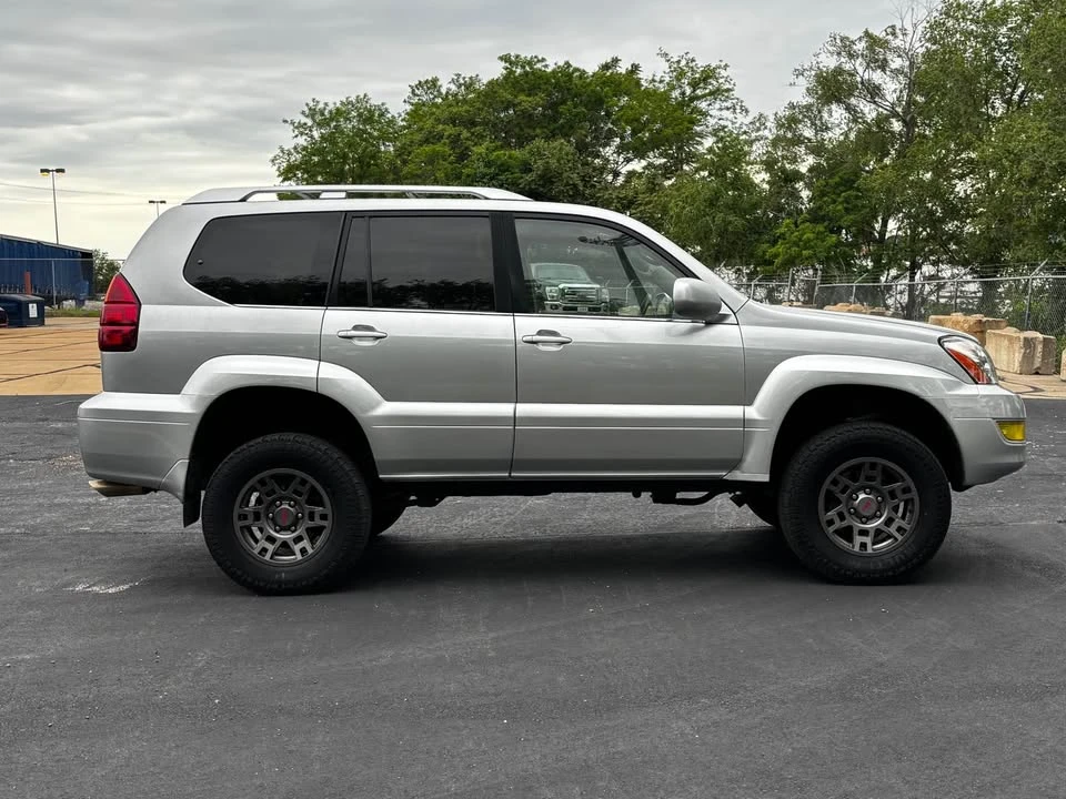2006 Lexus GX 1st Gen - Image 4 of 19