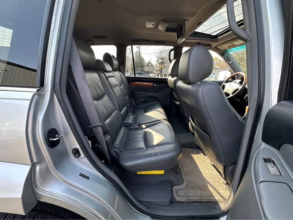 2006 Lexus GX 1st Gen - Image 14 of 17
