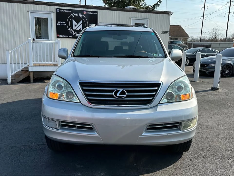 2006 Lexus GX 1st Gen - Image 2 of 17