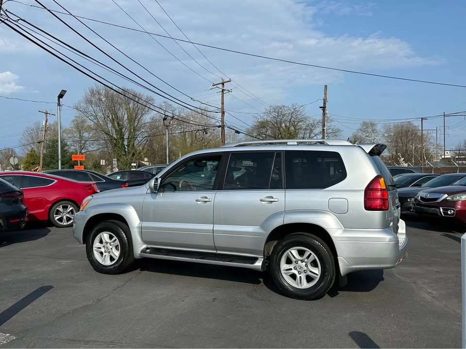 2006 Lexus GX 1st Gen - Image 8 of 17