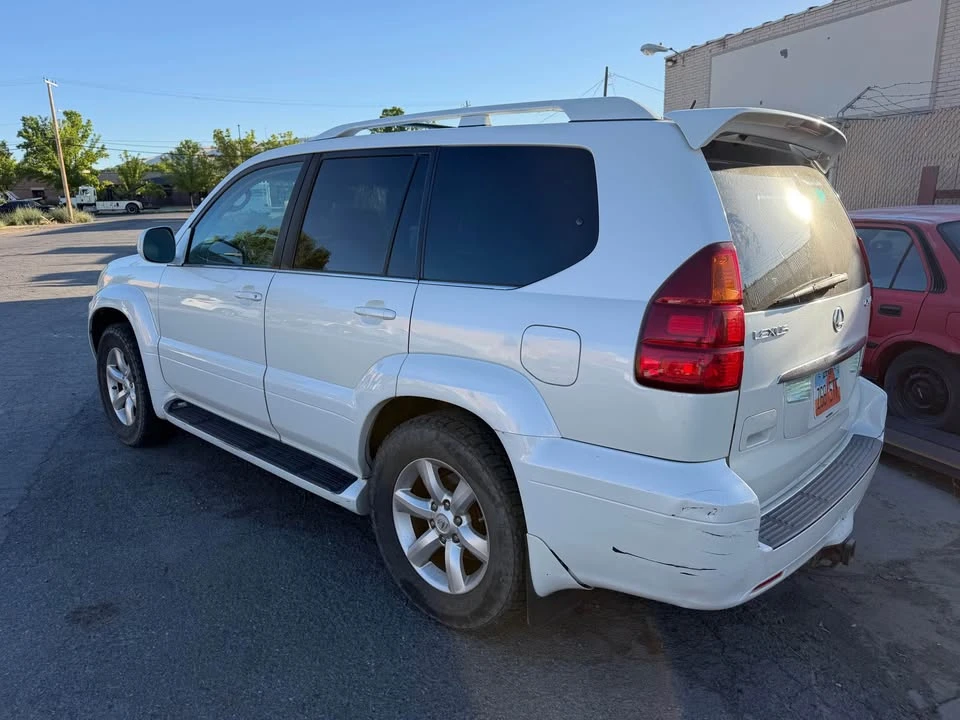 2006 Lexus GX 1st Gen - Image 4 of 5