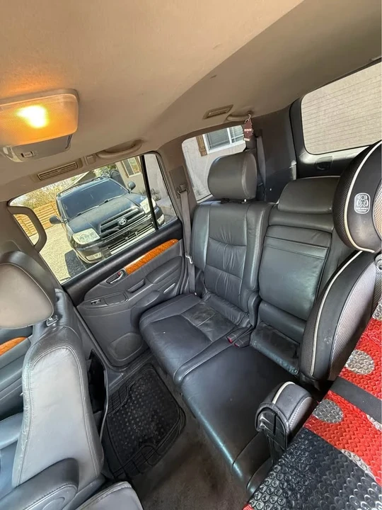 2006 Lexus GX 2nd Gen - Image 5 of 7