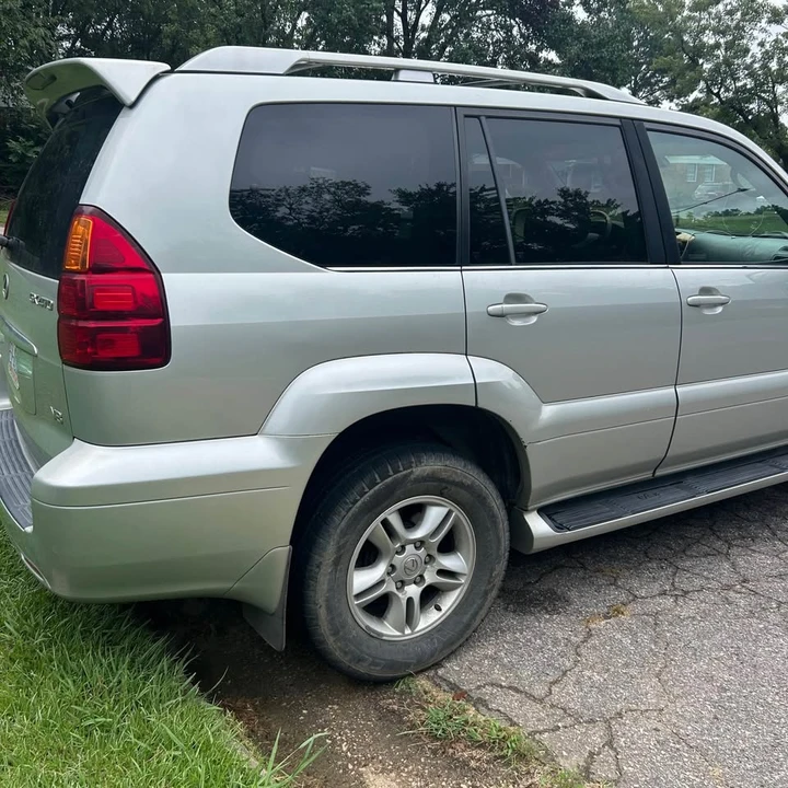 2006 Lexus GX 1st Gen - Image 8 of 10