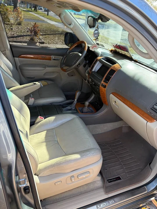 2006 Lexus GX 1st Gen - Image 6 of 10