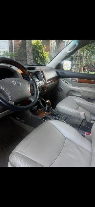2006 Lexus GX 1st Gen - Image 3 of 15
