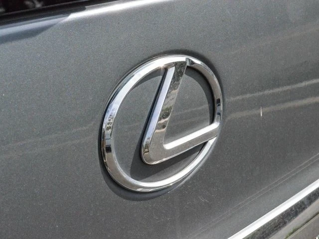 2006 Lexus GX 1st Gen - Image 17 of 21