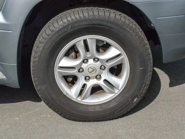2006 Lexus GX 1st Gen - Image 11 of 21