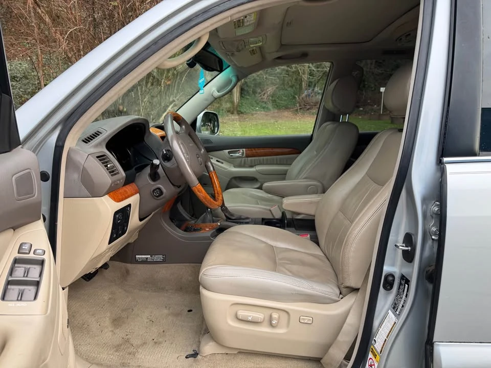2006 Lexus GX 1st Gen - Image 5 of 9