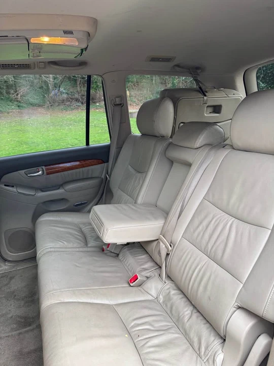 2006 Lexus GX 1st Gen - Image 7 of 9