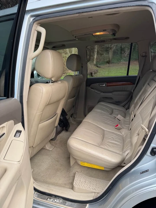 2006 Lexus GX 1st Gen - Image 6 of 9
