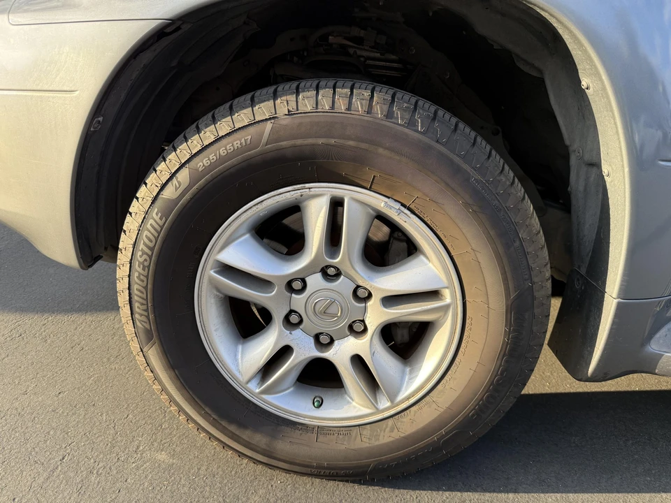 2006 Lexus GX 1st Gen - Image 19 of 31