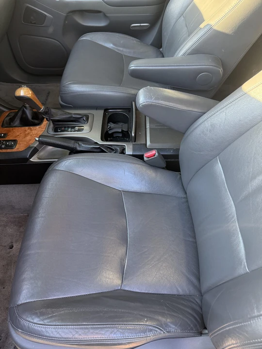 2006 Lexus GX 1st Gen - Image 25 of 31