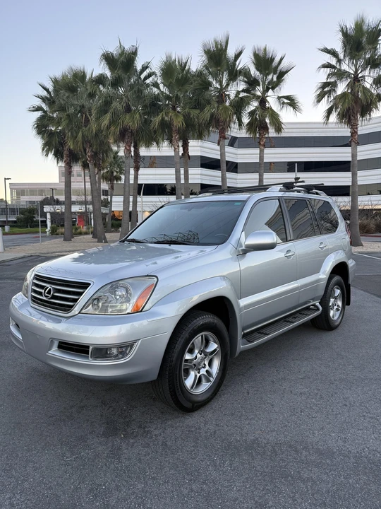 2006 Lexus GX 2nd Gen - Image 3 of 31