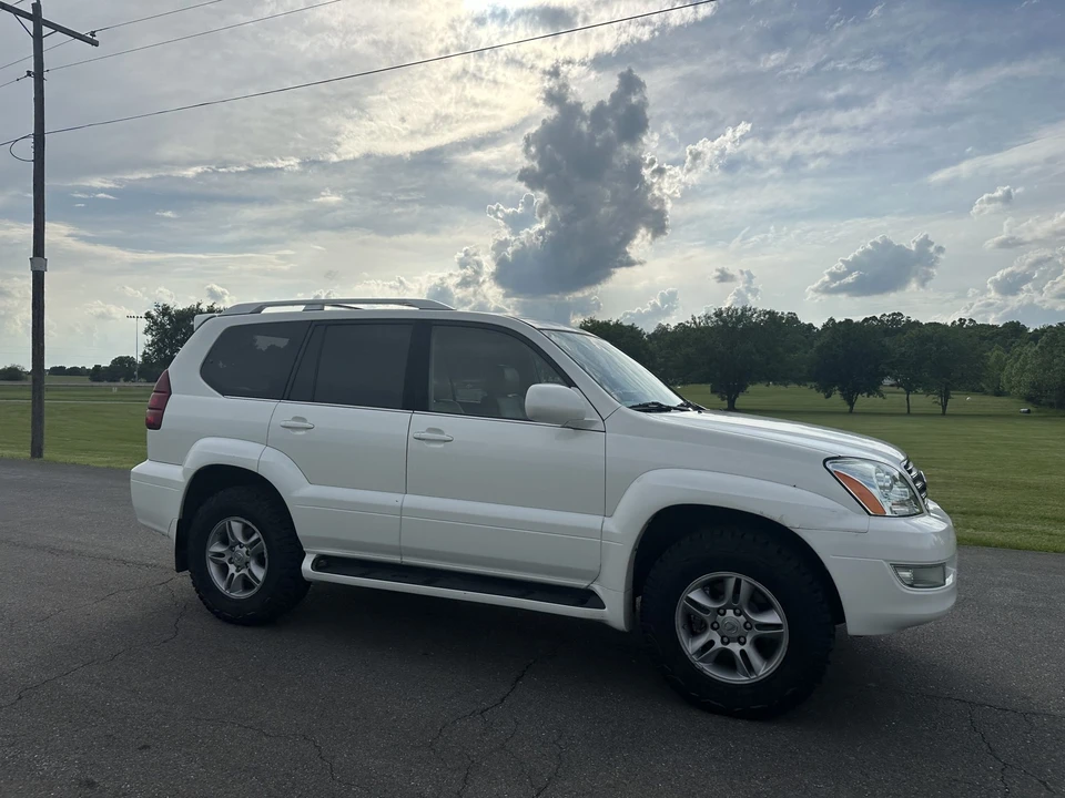 2006 Lexus GX 1st Gen - Image 25 of 31
