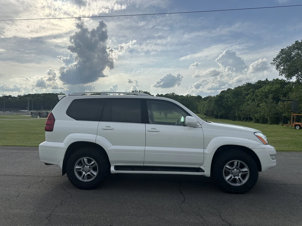 2006 Lexus GX 1st Gen - Image 24 of 31