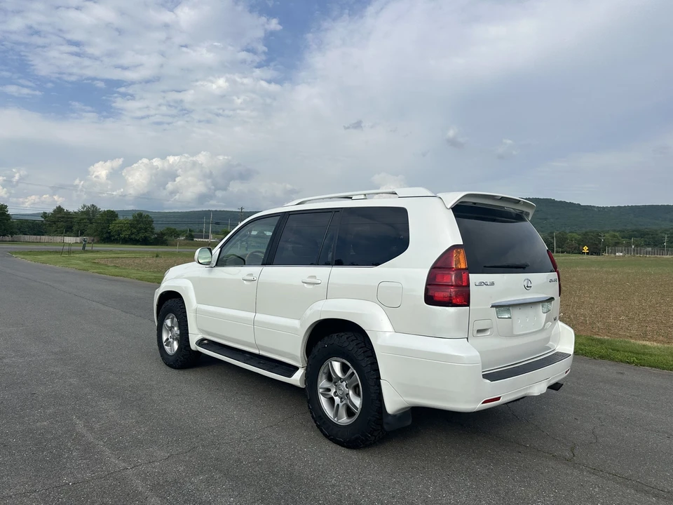 2006 Lexus GX 1st Gen - Image 17 of 31