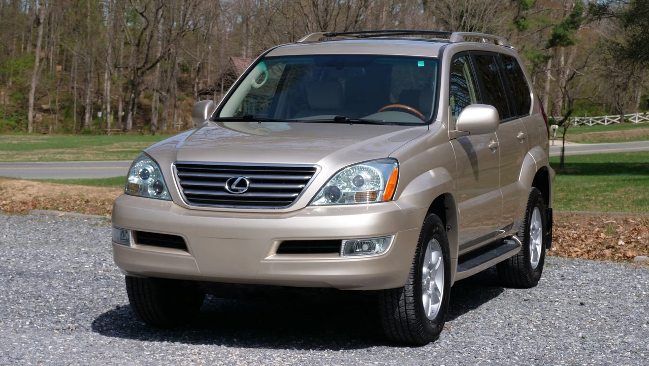 2006 Lexus GX 1st Gen - Image 2 of 31