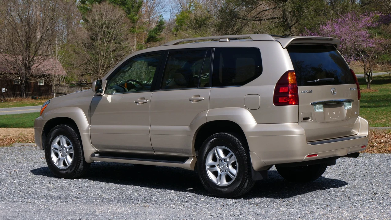 2006 Lexus GX 1st Gen - Image 24 of 31