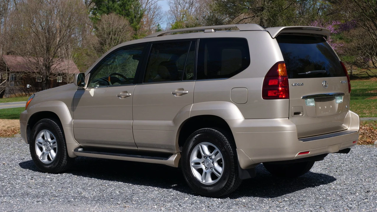 2006 Lexus GX 1st Gen - Image 23 of 31