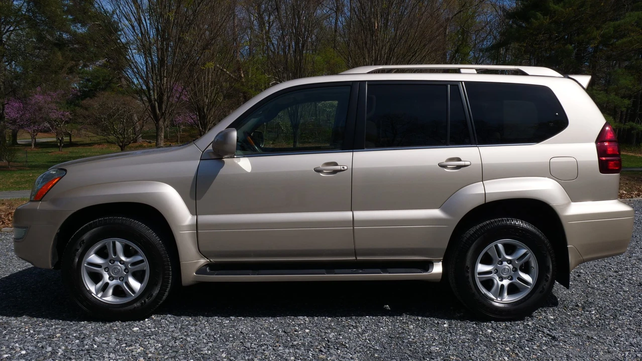 2006 Lexus GX 1st Gen - Image 17 of 31