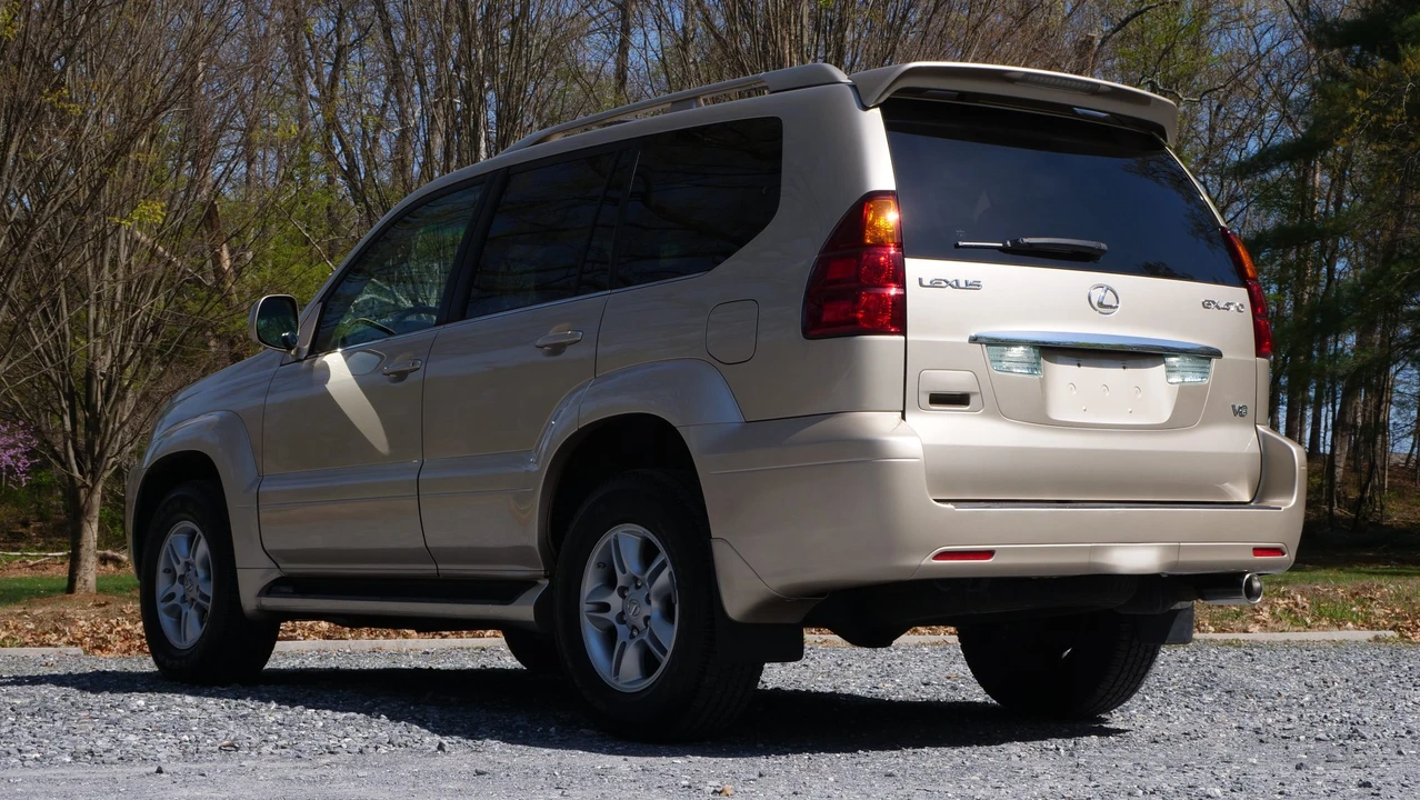 2006 Lexus GX 1st Gen - Image 26 of 31