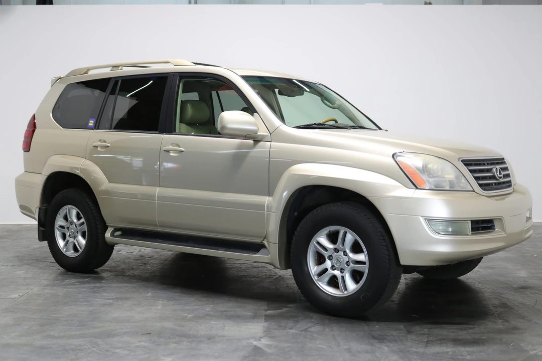 2006 Lexus GX 1st Gen - Image 2 of 31