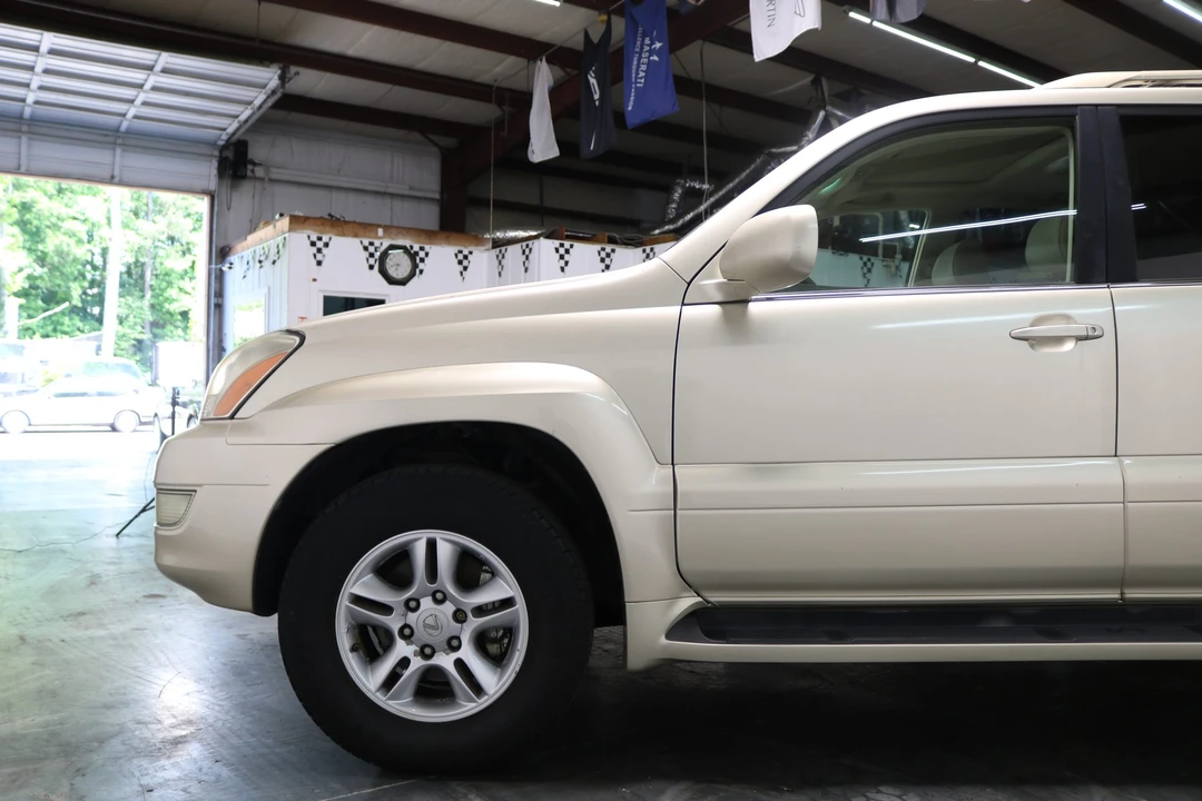 2006 Lexus GX 1st Gen - Image 8 of 31