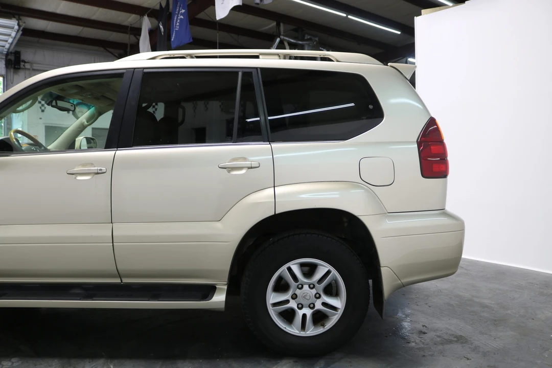 2006 Lexus GX 1st Gen - Image 9 of 31