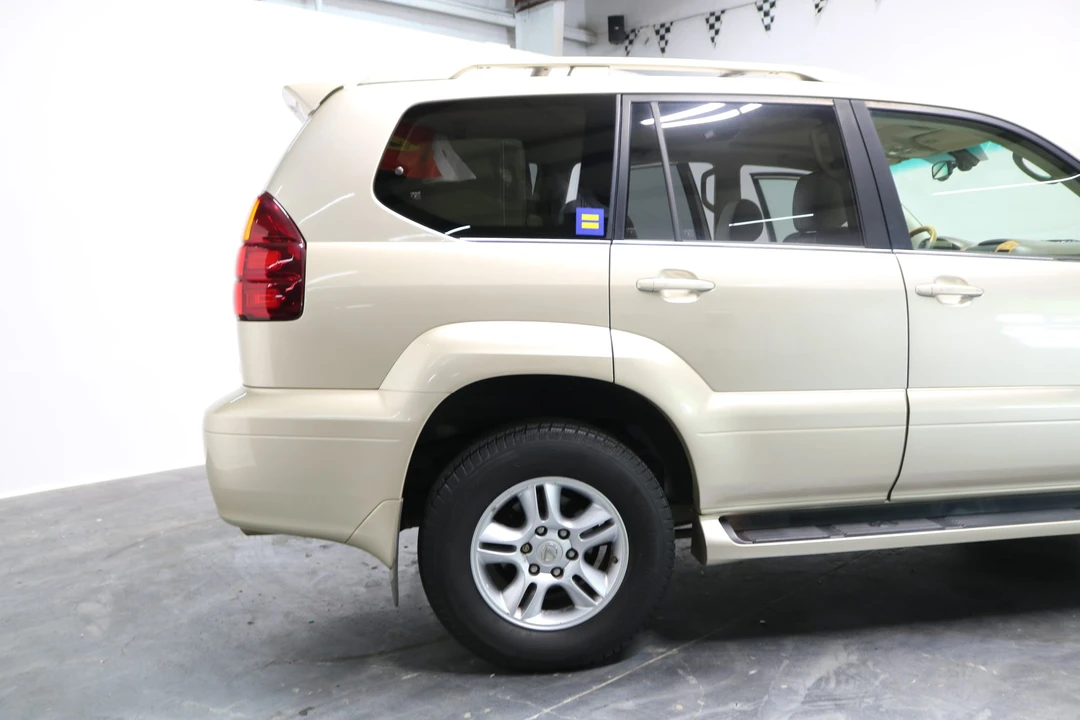 2006 Lexus GX 1st Gen - Image 14 of 31