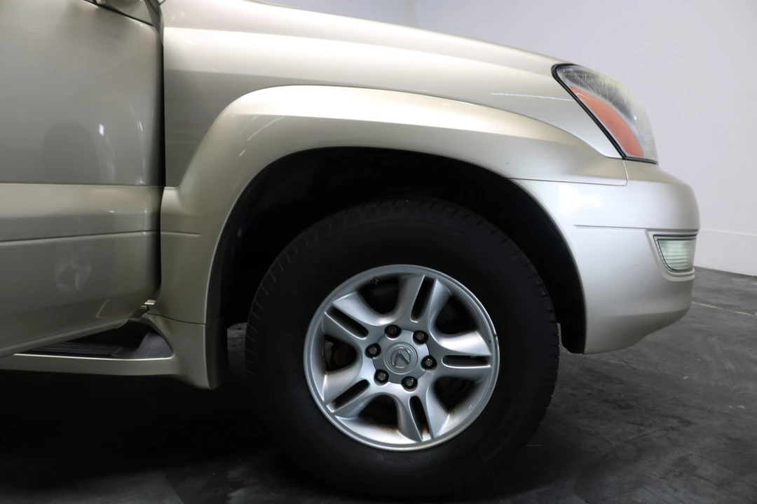 2006 Lexus GX 1st Gen - Image 29 of 31