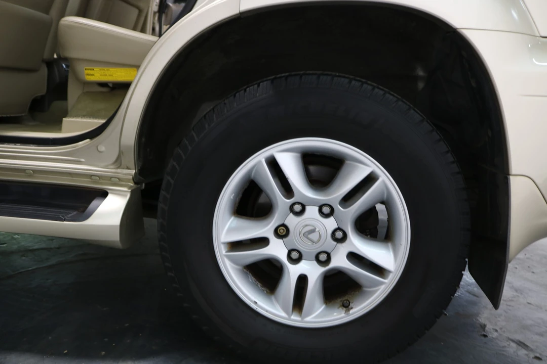2006 Lexus GX 1st Gen - Image 27 of 31