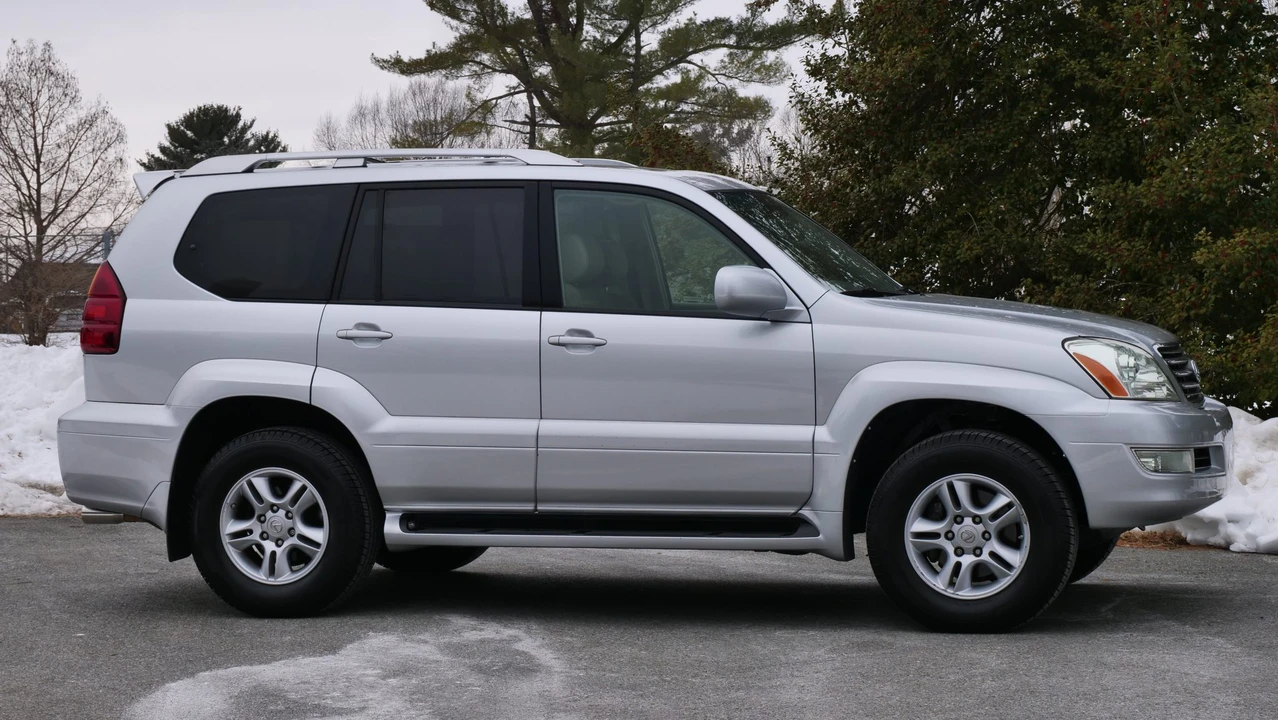2006 Lexus GX 2nd Gen - Image 17 of 31