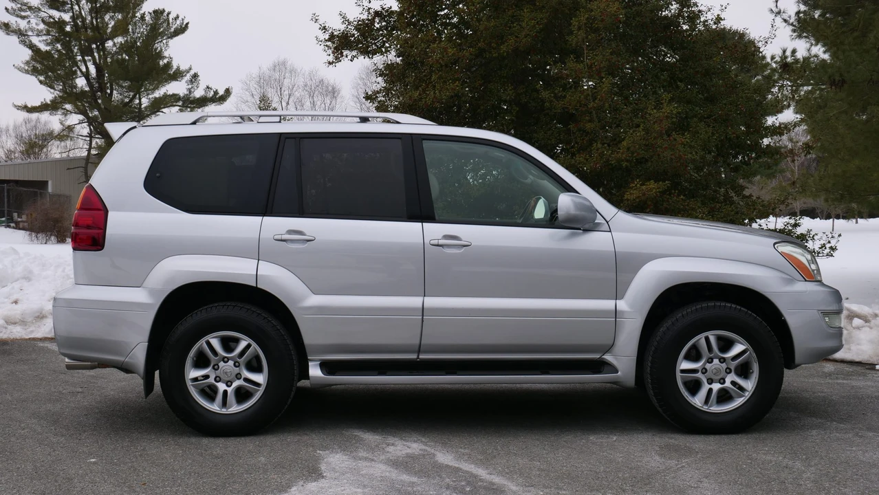 2006 Lexus GX 2nd Gen - Image 19 of 31