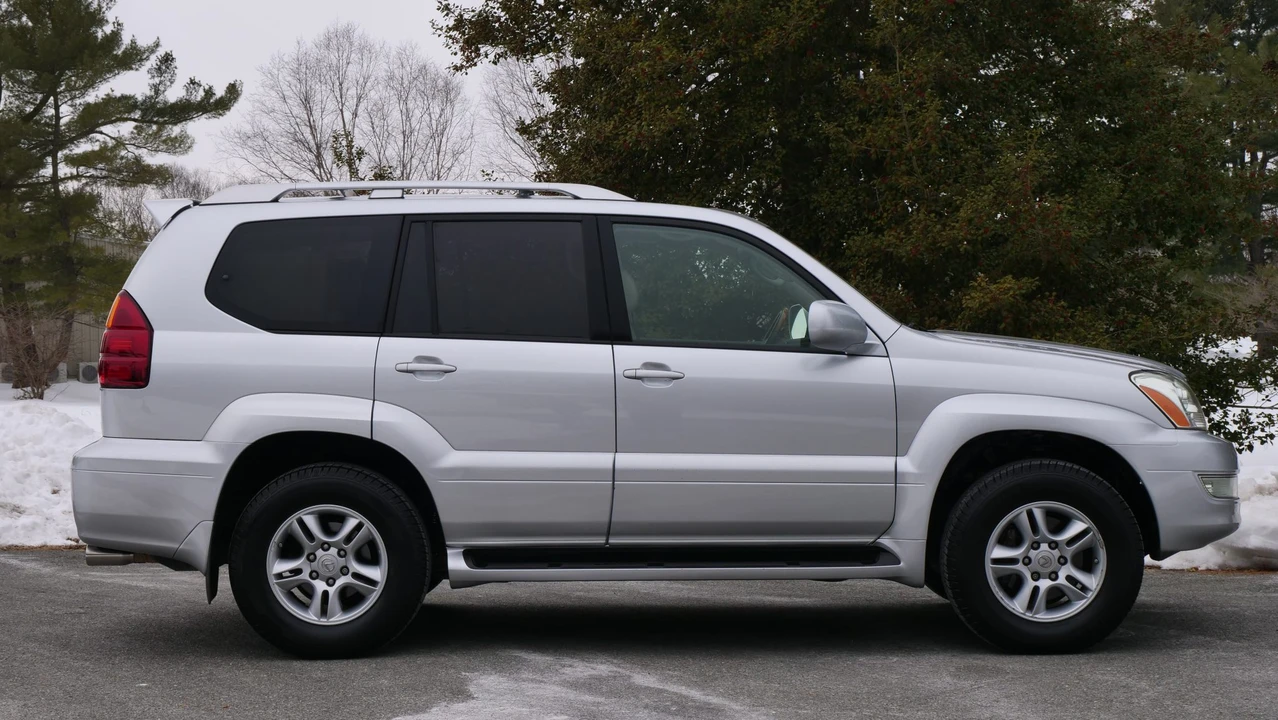 2006 Lexus GX 2nd Gen - Image 20 of 31
