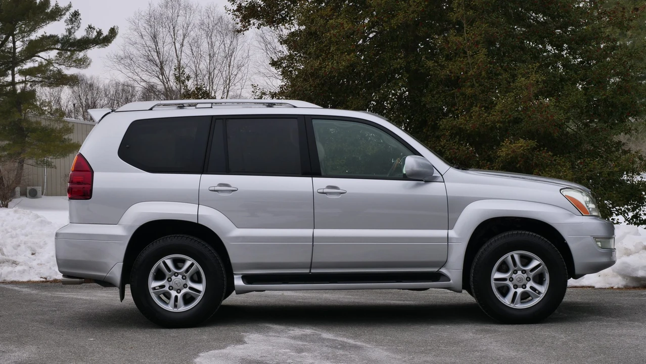 2006 Lexus GX 2nd Gen - Image 21 of 31