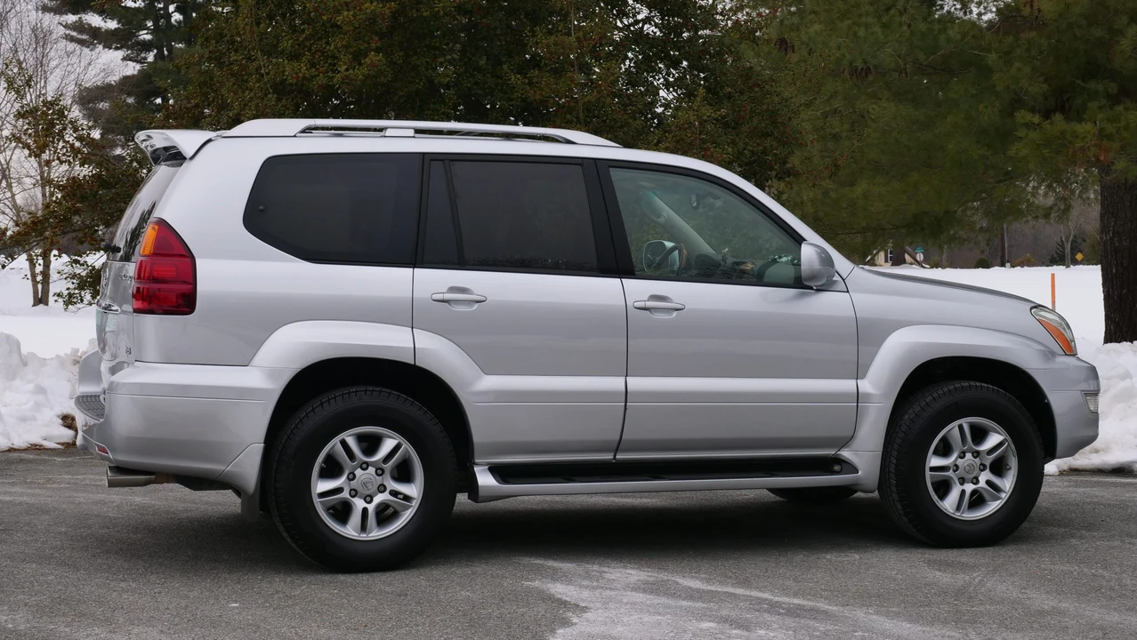 2006 Lexus GX 2nd Gen - Image 28 of 31