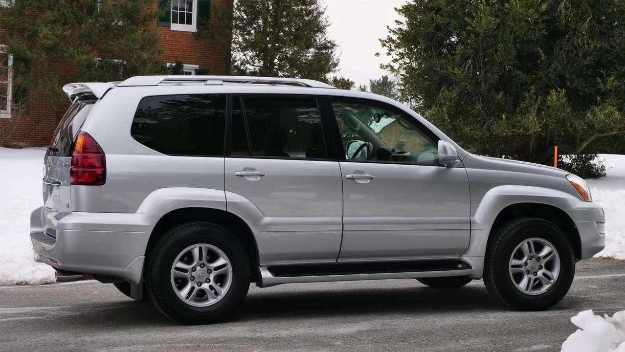 2006 Lexus GX 2nd Gen - Image 27 of 31