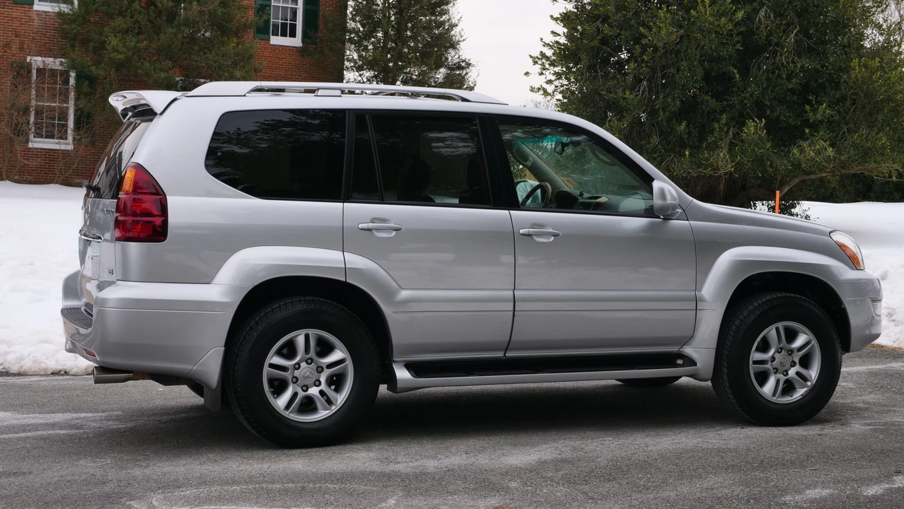 2006 Lexus GX 2nd Gen - Image 26 of 31