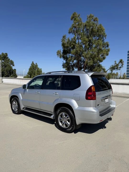 2006 Lexus GX 1st Gen - Image 29 of 31