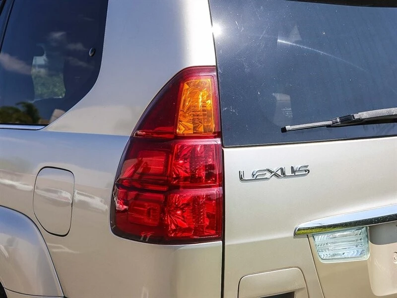 2006 Lexus GX 1st Gen - Image 13 of 21