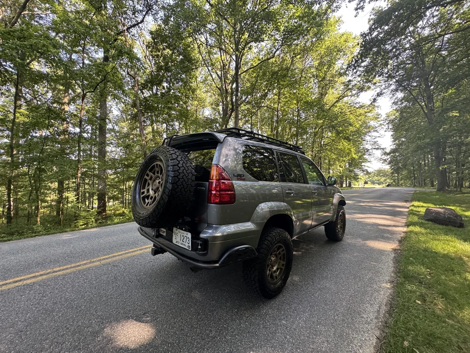 2006 Lexus GX 1st Gen - Image 25 of 31