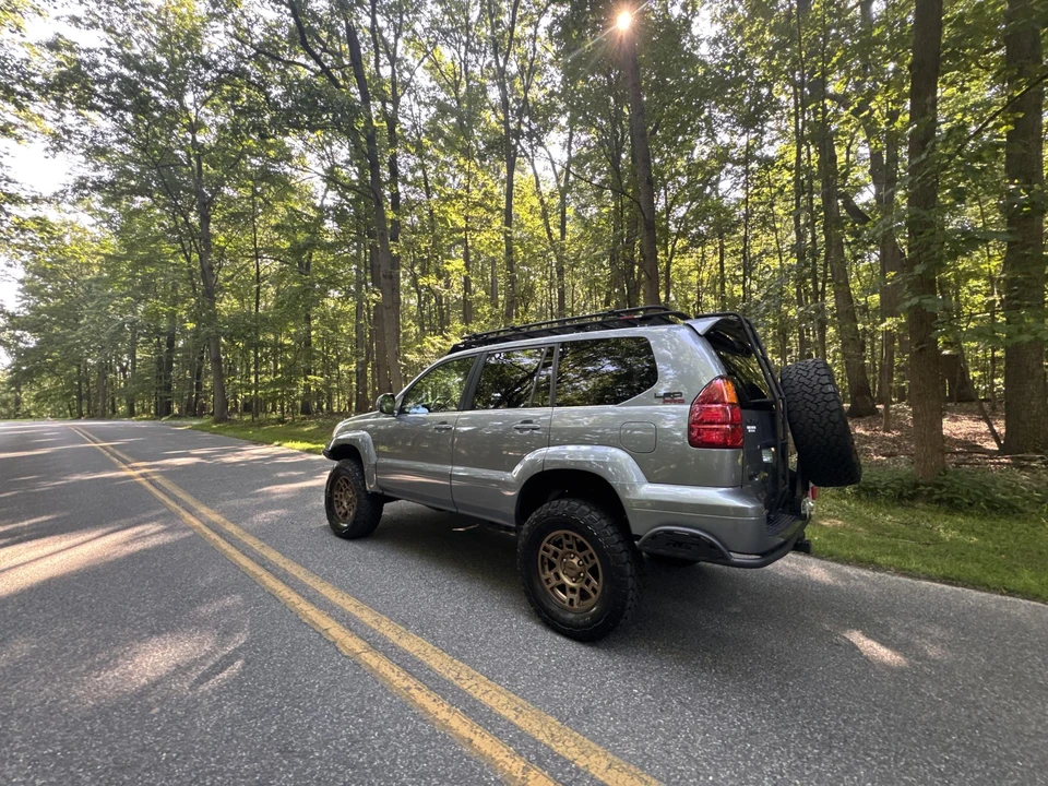 2006 Lexus GX 1st Gen - Image 14 of 31